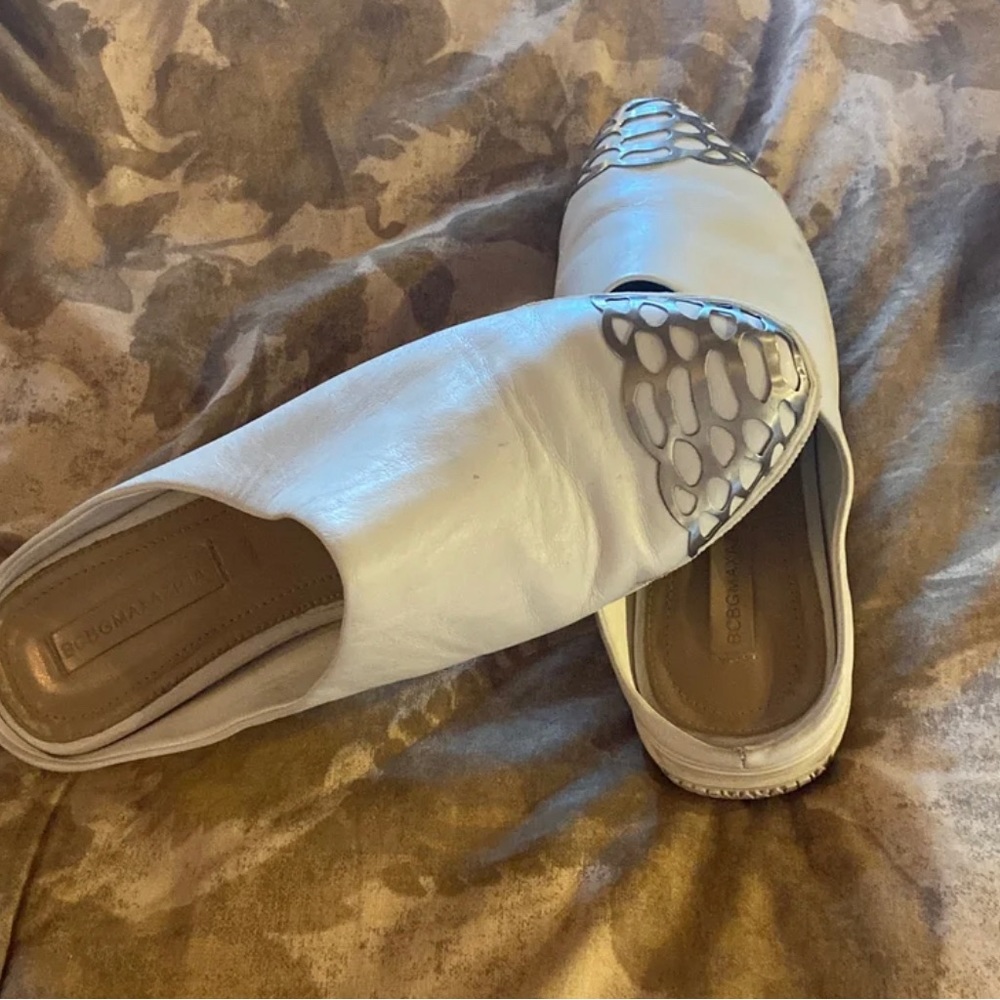 Women’s shoes